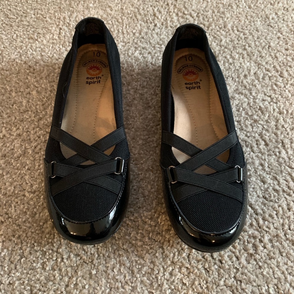 Earth Spirit Cushioned Athletic Ballet Flats